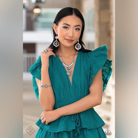 Simply Santa Fe - Picture 6 of 7